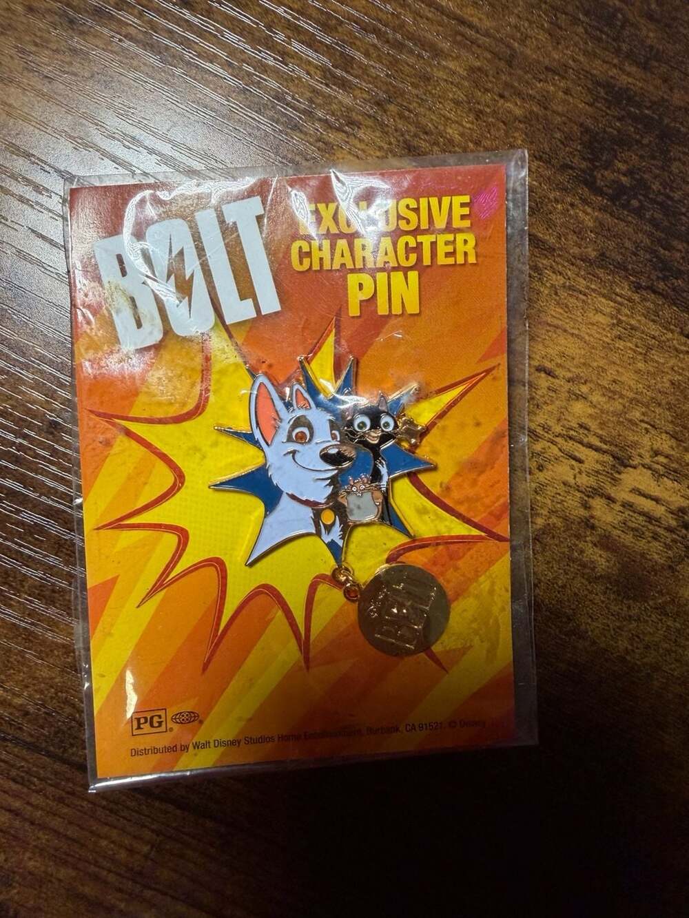 Disney Disney Bolt Home Entertainment Exclusive Character Trading Pin